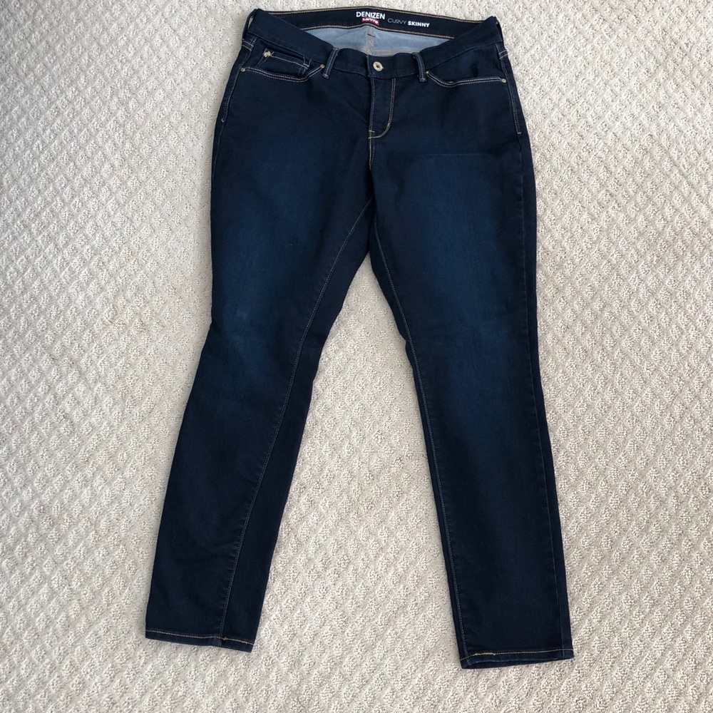 Like new size 14 curvy jeans